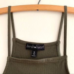 Slinky & flattering olive green Derek Heart dress!